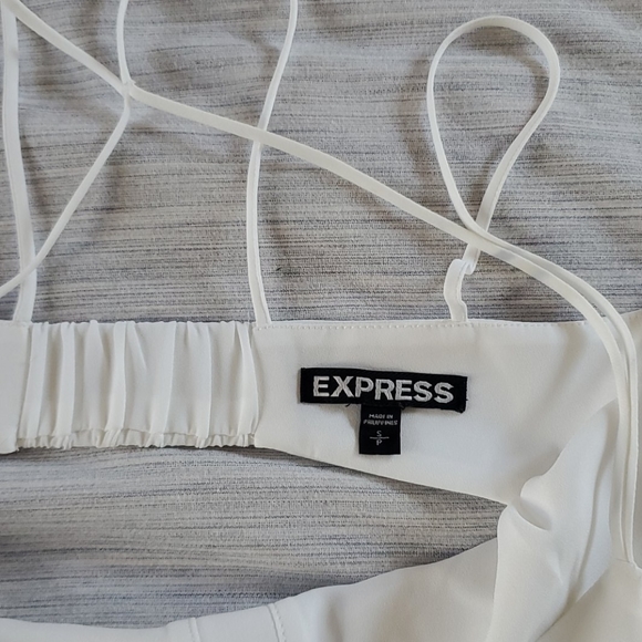 White Strappy & Flowy Express Top - Picture 8 of 8